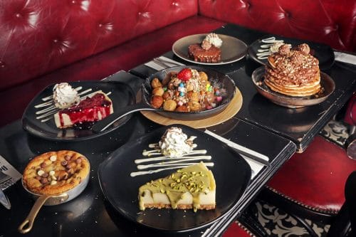 Menu 13 dessert table- dine in